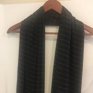 Premium Jersey black shawl gold stripe wrap hijab